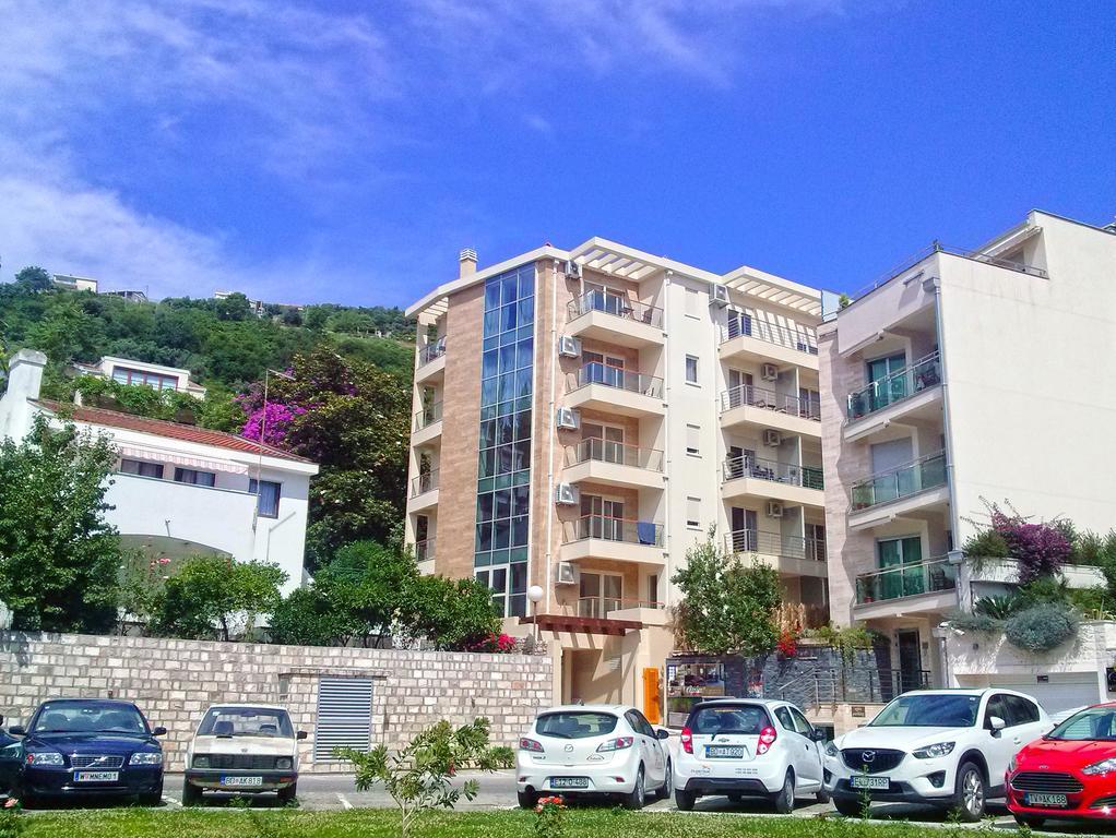 Sarap Apartments Budua Esterno foto
